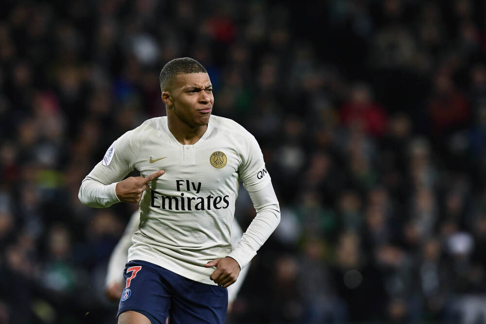 美食为桥, 心安为家: 法国达人安闹闹的中国十二年